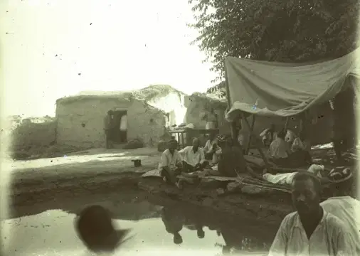 Sinxronlashtirilgan suzish sportchilarining erotik yalangoch videolarini tomosha qiling Yubka suratidagi mushuk