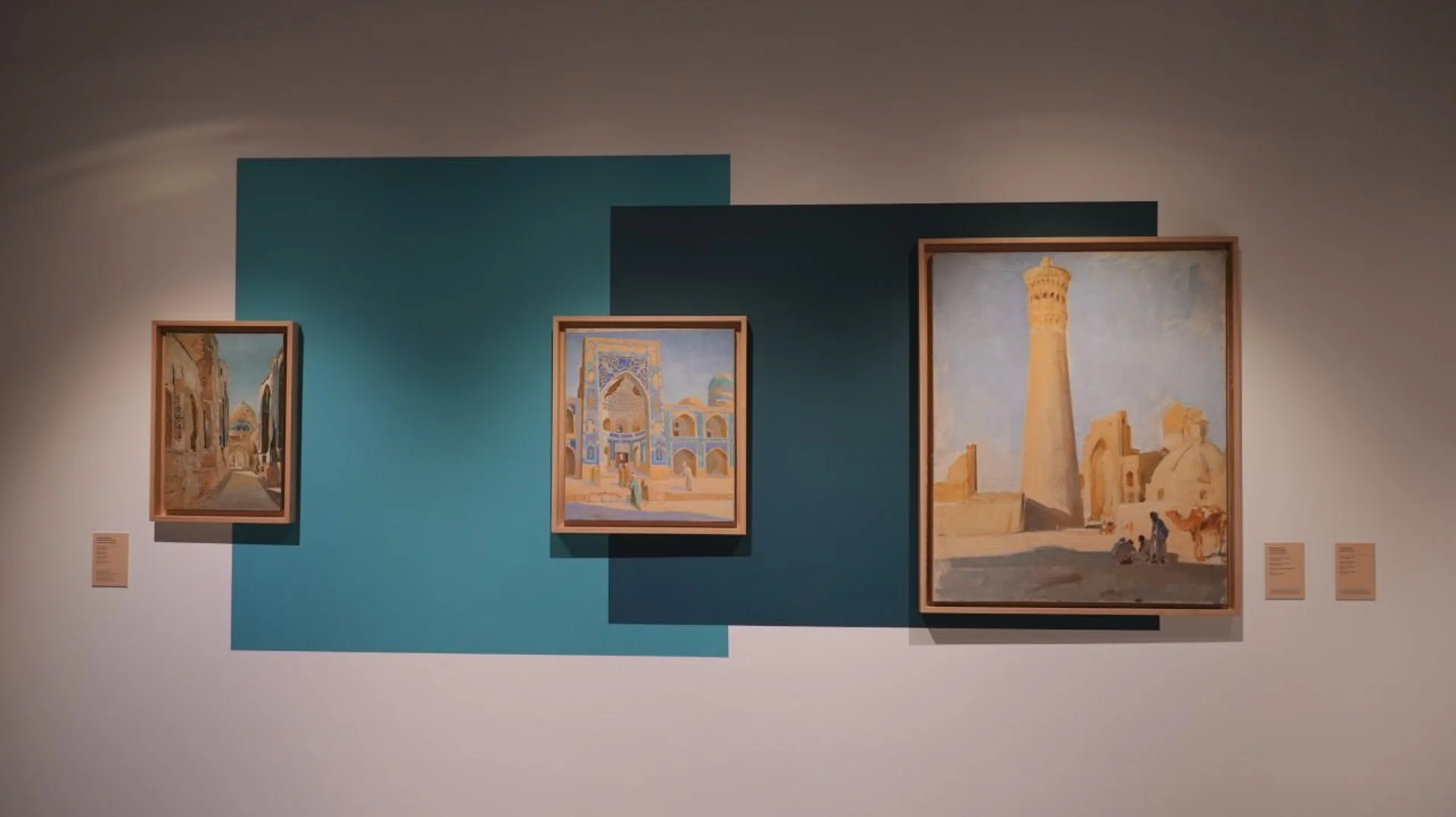 The exhibition "Uzbekistan: Avant-Garde in the Desert" at the Savitsky Museum has been extended until December.