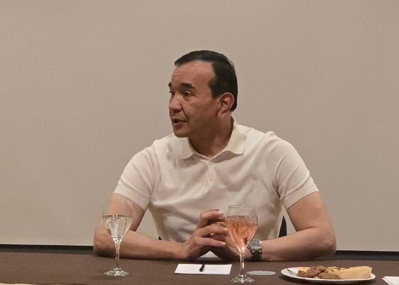 Uzbek citizens met with officials in Athens