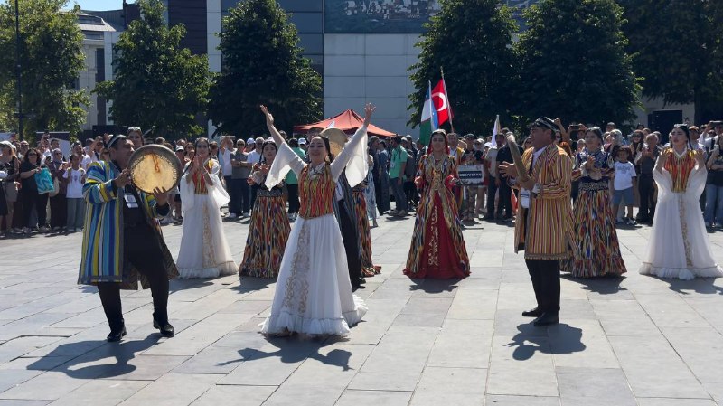 Uzbek ensemble performs at a folk dance competition in Istanbul