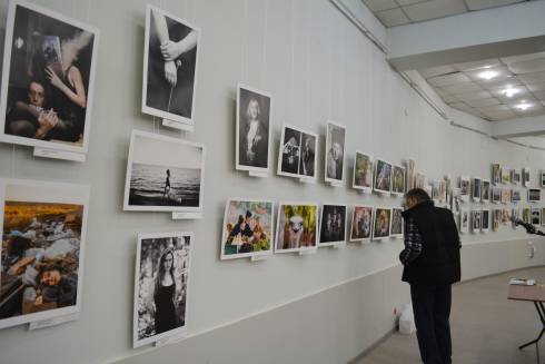 An Exhibition by the Karaganda Photo Club Opens at the Fine Arts Museum