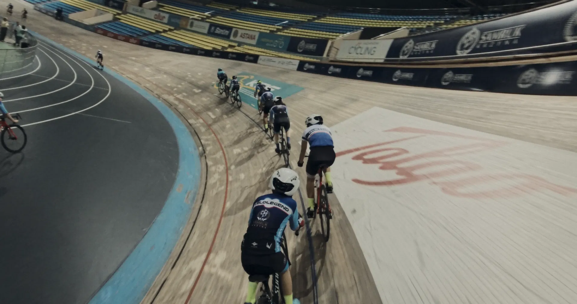 Qozog‘istonlik rejissyor autizm bilan kasallangan bolalarga bag'ishlangan hujjatli filmini taqdim etdi