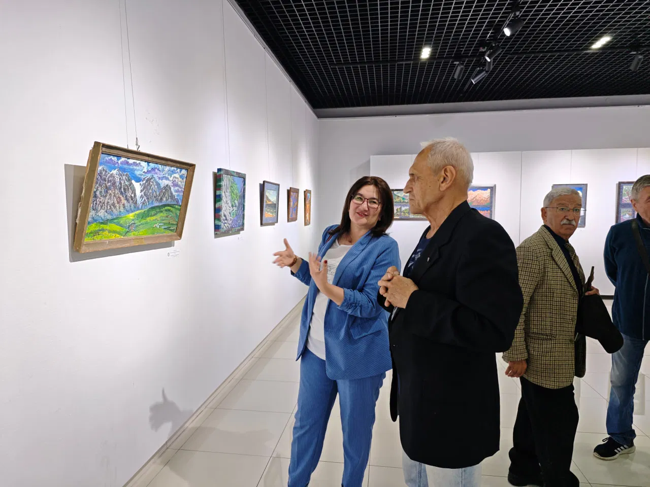 Ildar Fathullin's Solo Exhibition "Tanec Roshi Bulaksu" Opens in Tashkent
