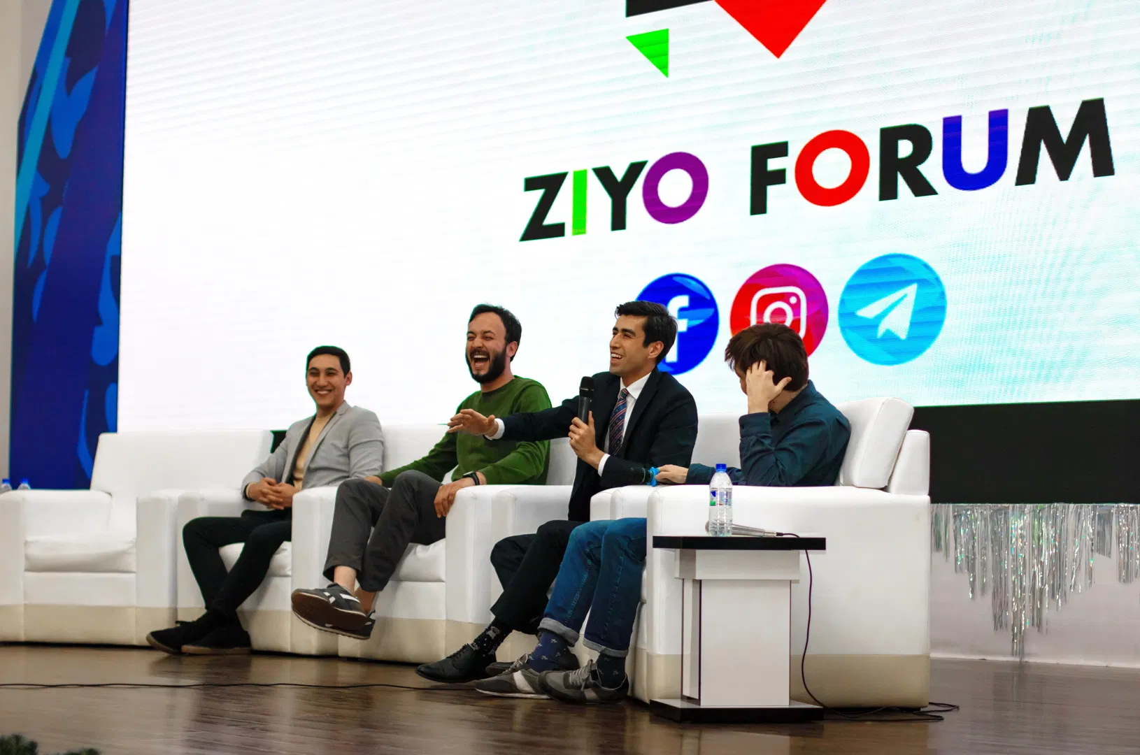 28 mart kuni Ziyo Forumda blogerlar Abduvali Sohiyev va Axror Yorqulov bilan uchrashuv bo‘lib o‘tadi.