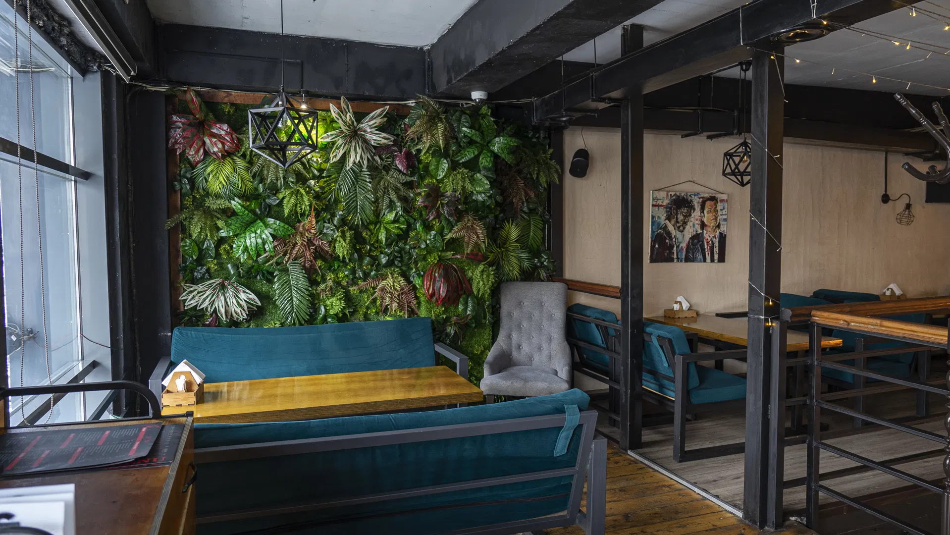 Restaurant Market as a Mirror of the Economy
