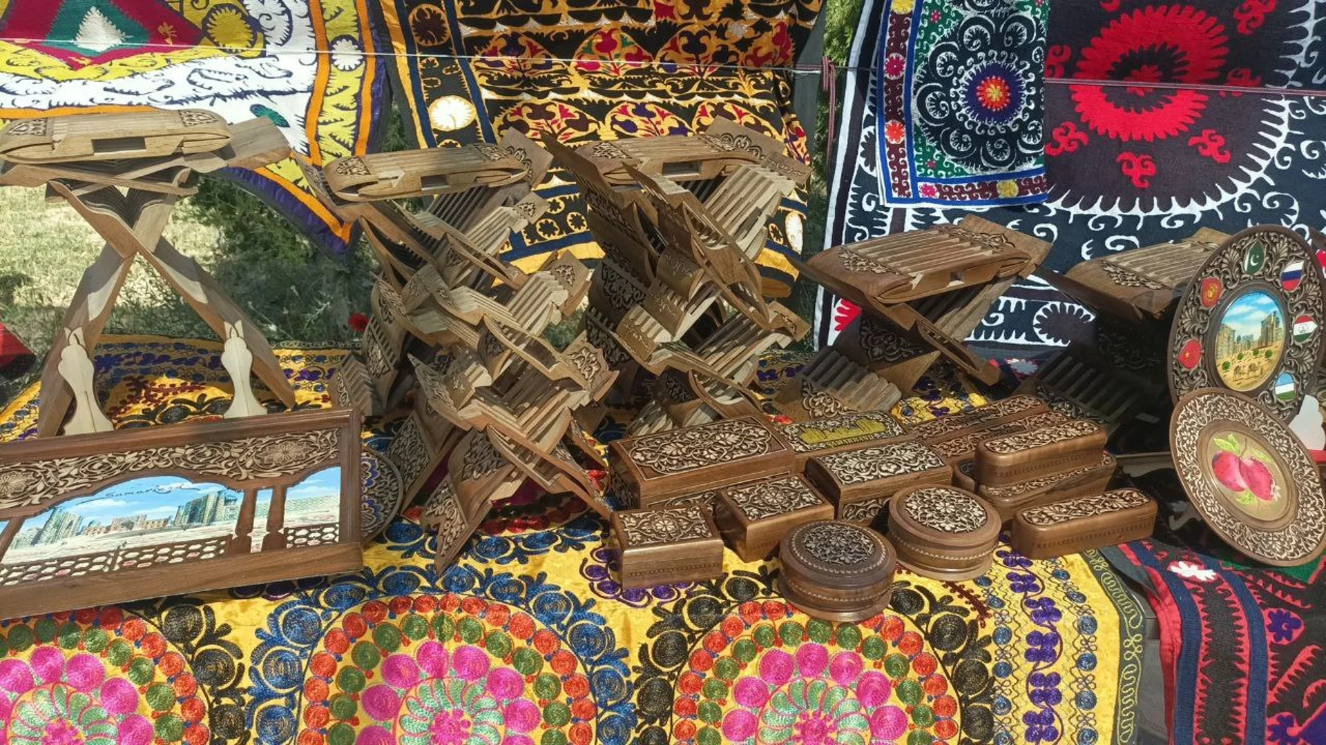 A startup competition in the field of handicrafts has begun in Uzbekistan