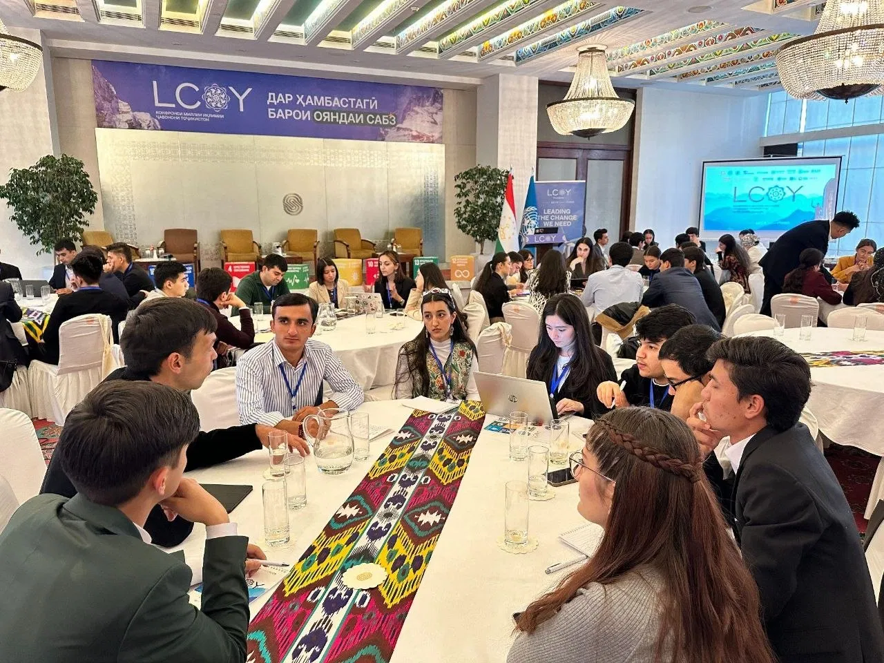 100 nafar yosh delegat Samarqanddagi iqlim mavzusidagi konferensiyada ishtirok etadi