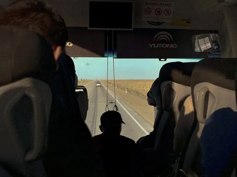 Маршрут построен, прямо — 1000 километров: как устроено узбекское междугороднее такси