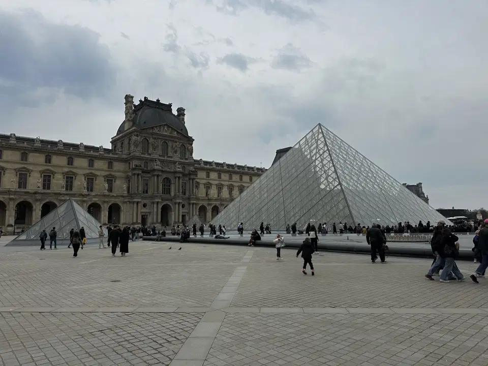 Лувр. Фото H