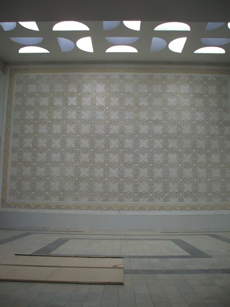 Central Exhibition Hall interior / Uzbekistan Academy of Arts