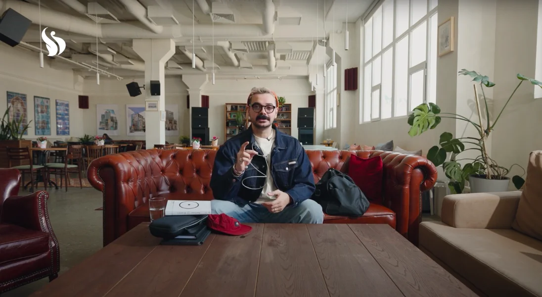 Oscar Djalilov. Video frame.