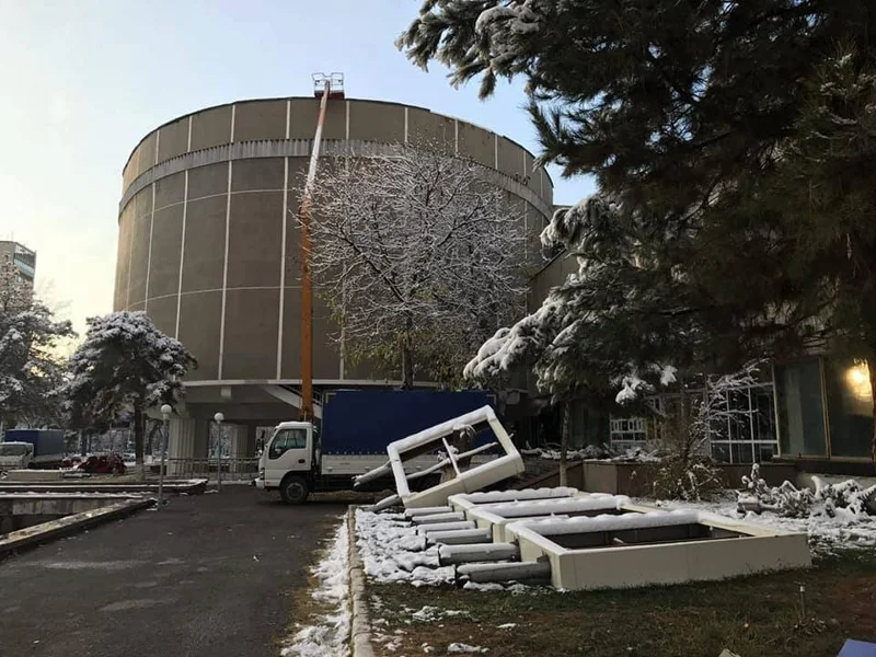 Шохира Хамро. Снос Дома кино.
