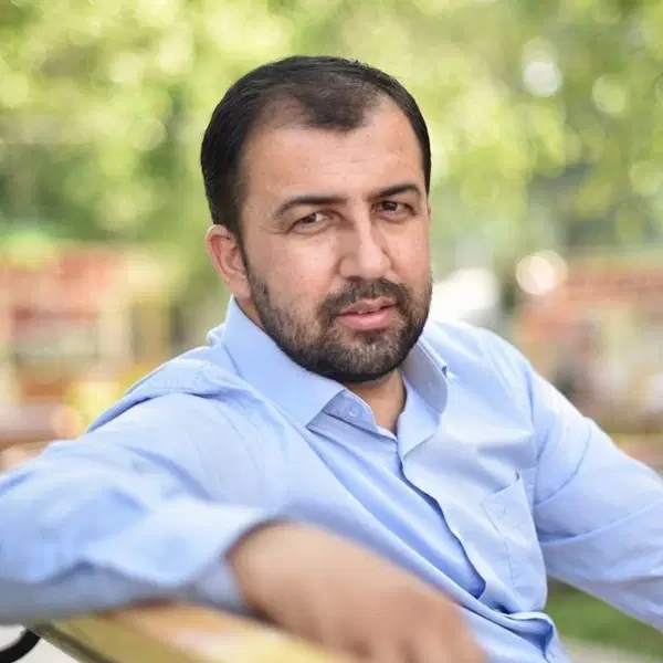 Портрет Хусниддин Ато
